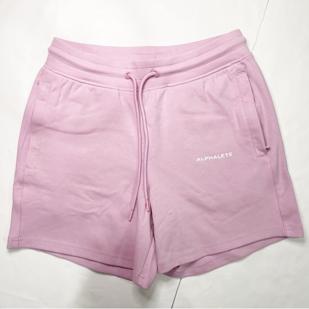 NEW ALPHALETE Women’s Essential Core Shorts
